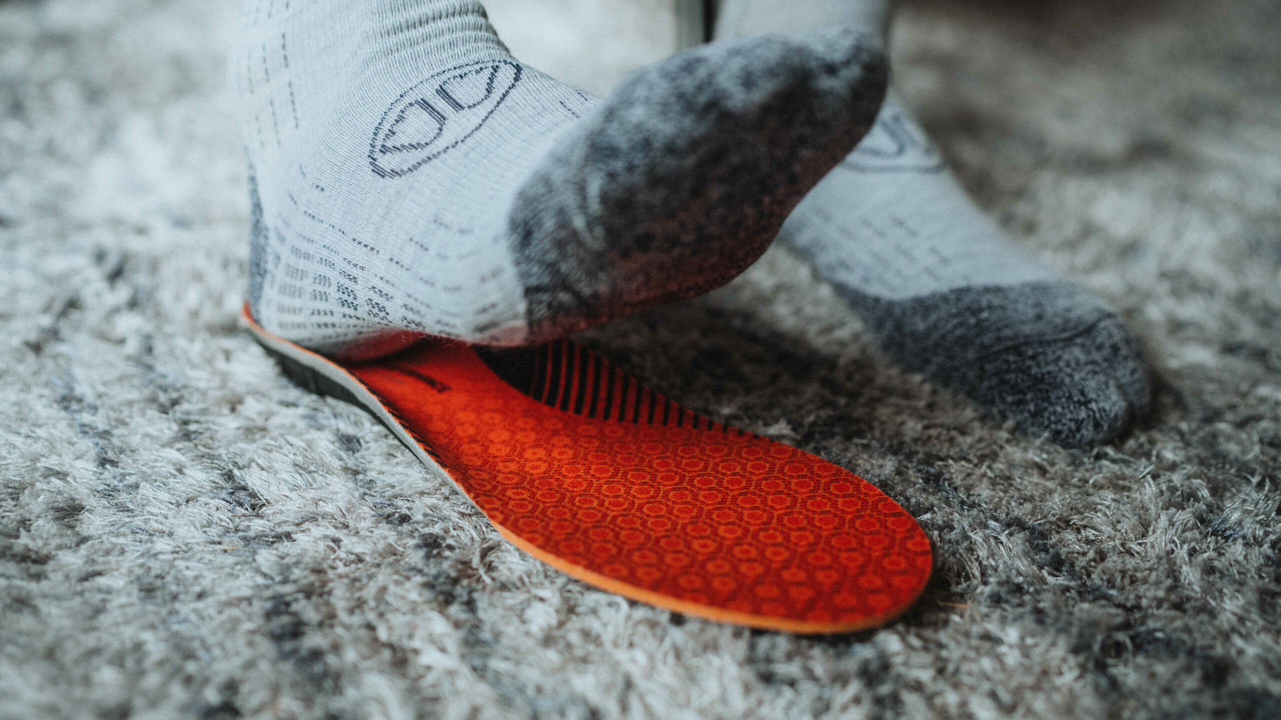 How to Pick Correct Insoles & Footbeds for Running & Hiking