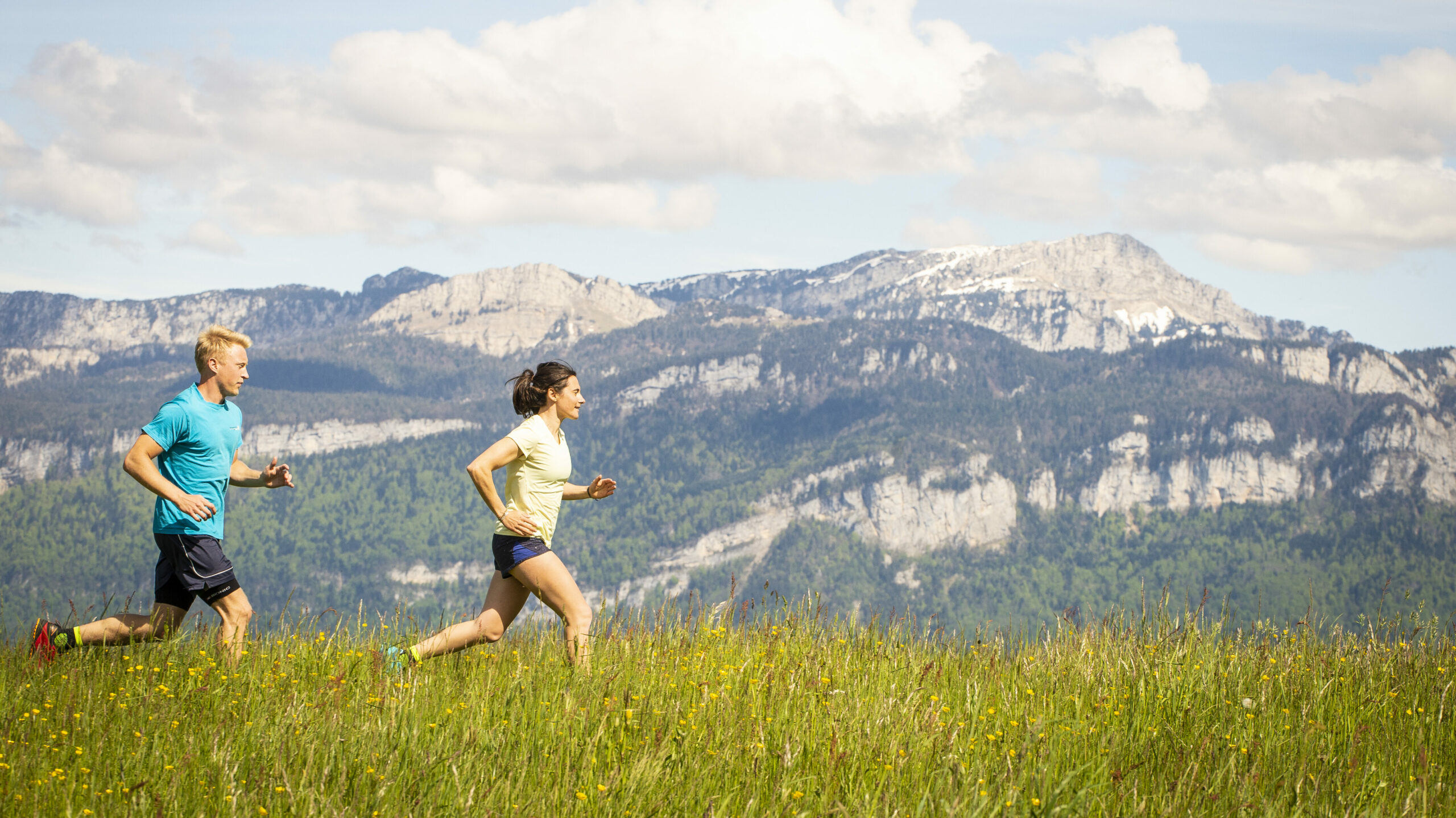 How to Pick Correct Insoles & Footbeds for Running & Hiking