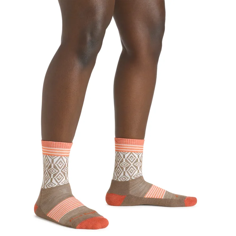 Darn Tough Sobo Micro Crew Lightweight With Cushion Socks Womens in Bark-2