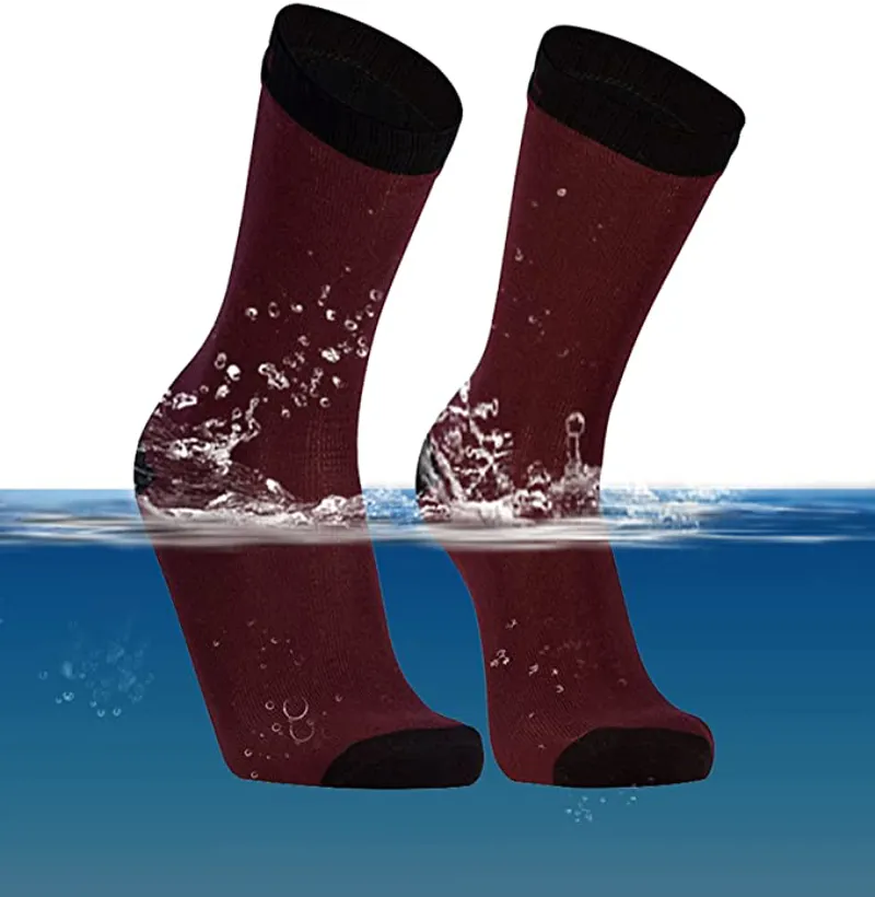 Dexshell Ultra Thin Bamboo Waterproof Socks in Burgundy Black-1