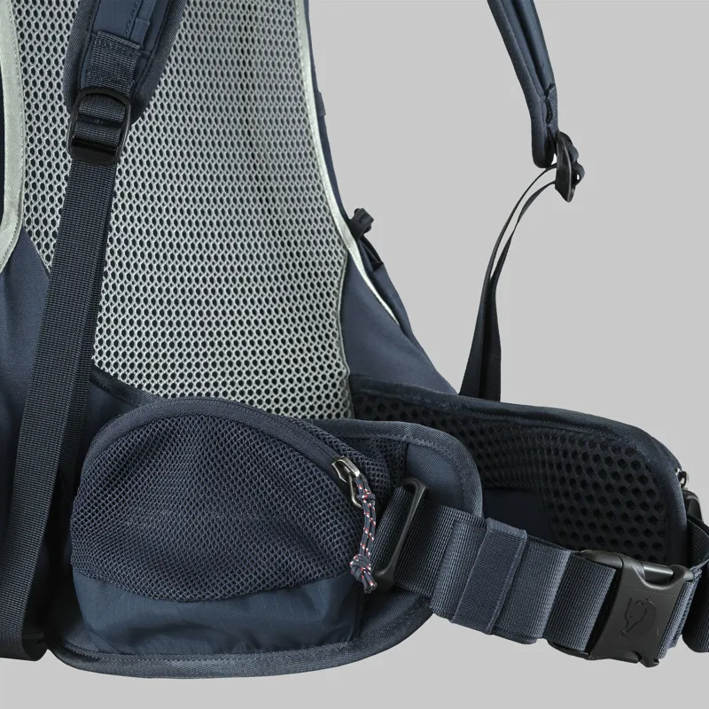 Fjallraven Abisko Friluft 45 M/L in Navy-5