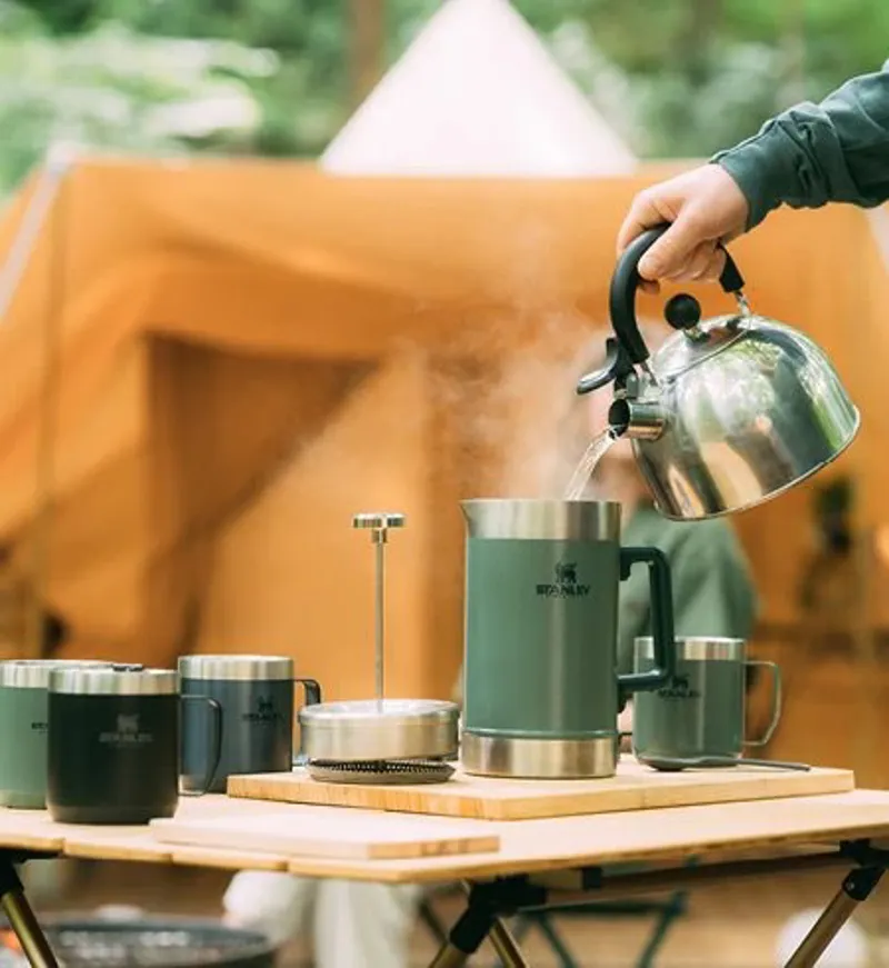 Stanley Classic Stay Hot French Press 1.4L for piping hot coffee outdoors-6