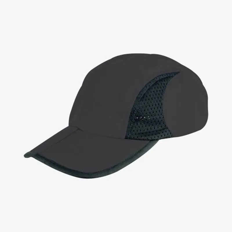 Highlander Trekker Cap With Pouch in Black
