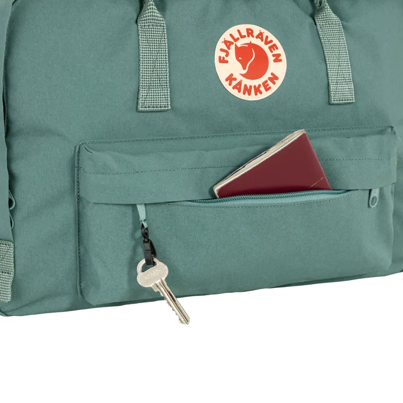 Fjallraven Kanken Weekender in Black-2