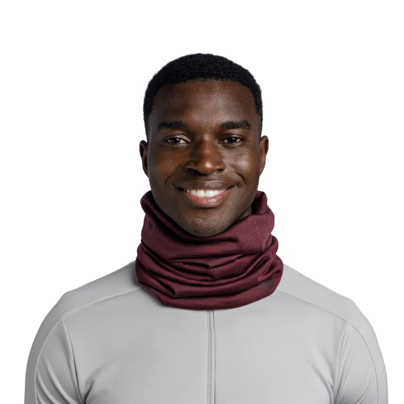 Buff Merino Lightweight Neckwear in Solid Garnet-2
