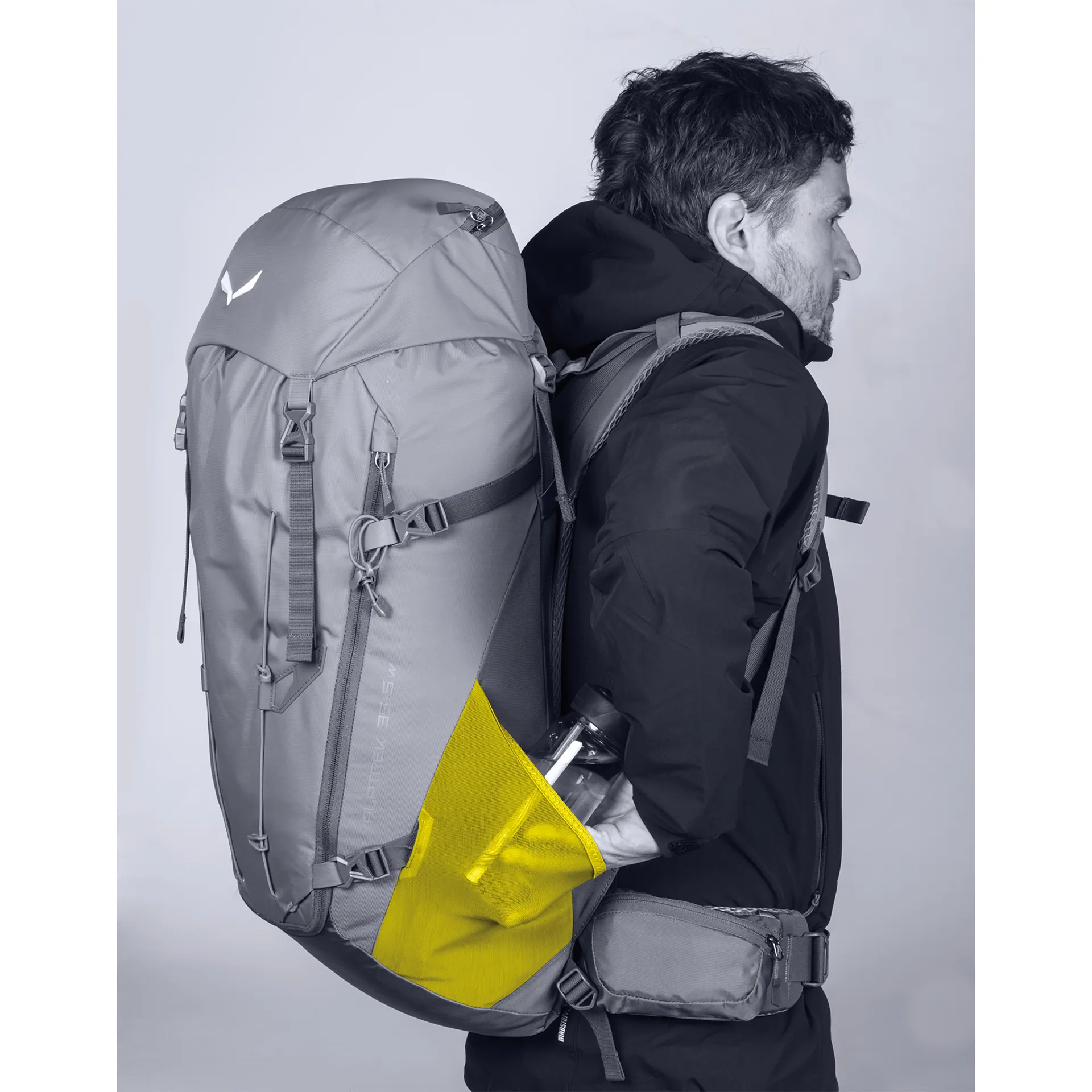 Salewa Mountain Trainer 2 28L Backpack in Quiet Shade