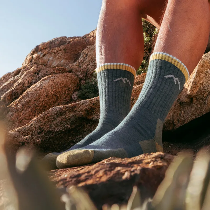 Darn Tough Hiker Micro Crew Midweight Cushion Men's Socks in Spruce-1