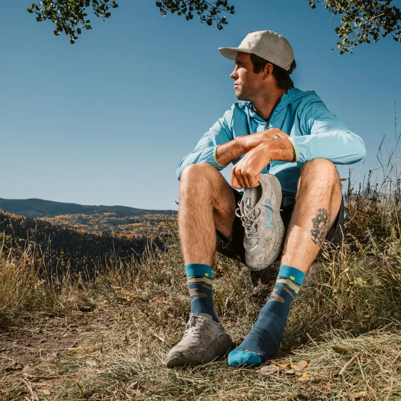 Darn Tough Ridge Runner Micro Crew Ultra-Lightweight Mens in Midnight-5