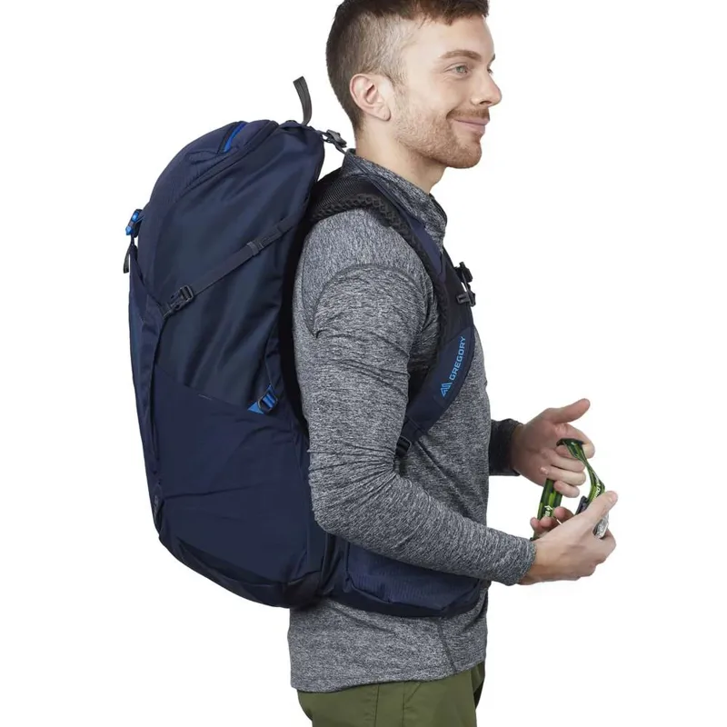 Gregory Zulu 30L Backpack Small/Medium Mens in Volcanic Black-2