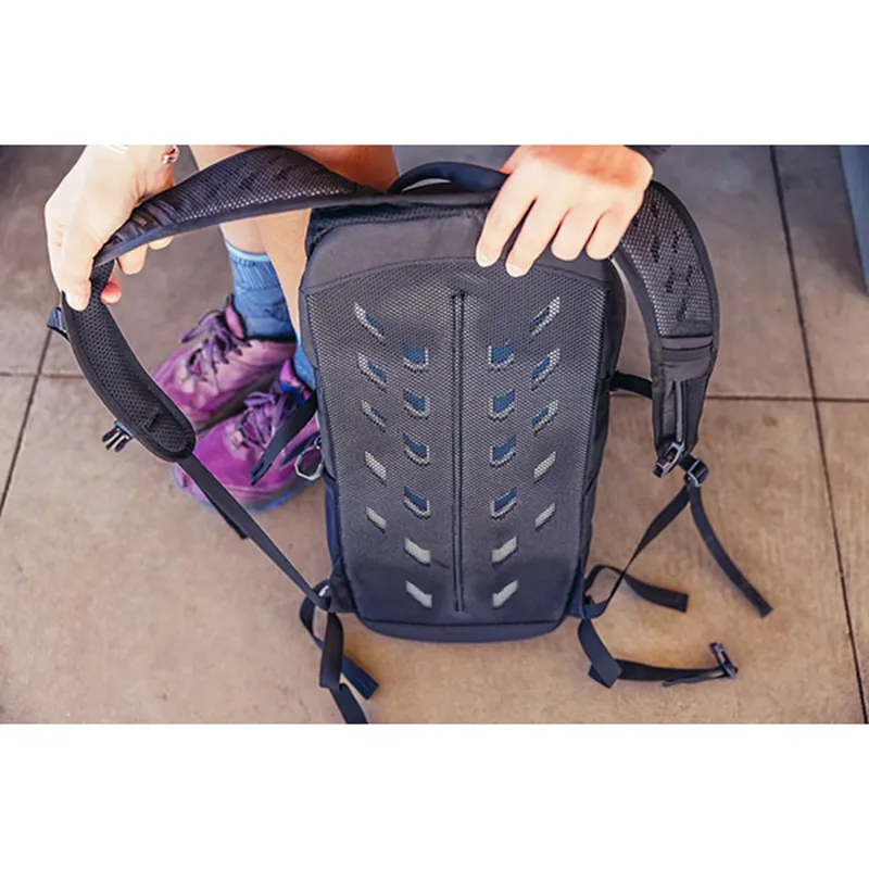 Gregory Nano 18 Hiking Rucksack in Moab Tan-5