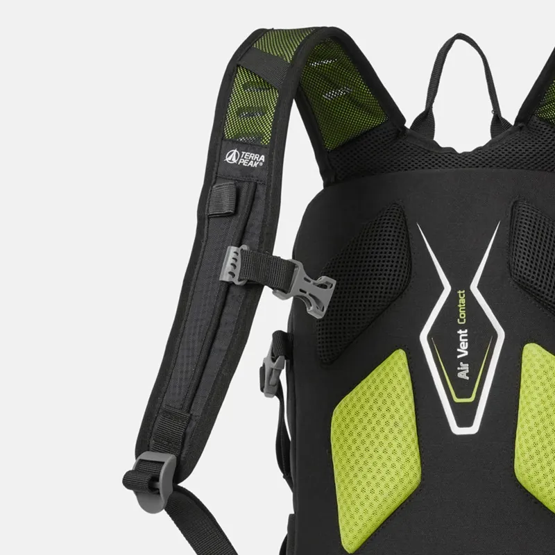 Terra Peak Active 20L Daypack in Black-4