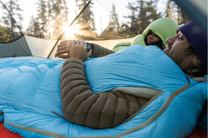 Thermarest Boost 650 20F/-6C Down Sleeping Bag Reg Wide in Blue-6