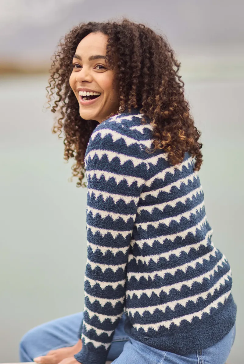 Weird Fish Tyla Cosy Knit Scalloped Jumper Womens in Navy-8