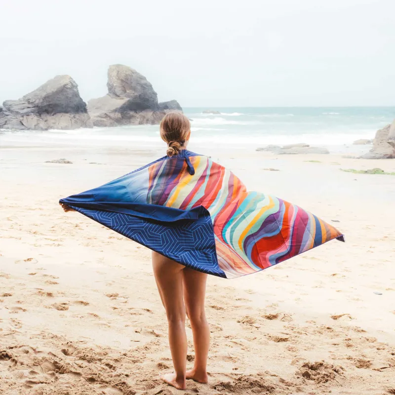 Lifeventure Recycled SoftFibre Trek Towel Giant in Rainbow Mountain-4