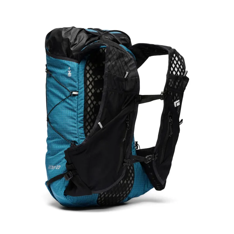 Black Diamond Distance 22 Backpack in Desert Sky-1