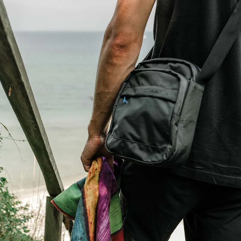 Lifeventure RFiD Shoulder Bag in Grey-6