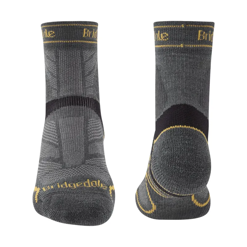Bridgedale Trail Run Ultralight T2 Merino 3/4 Crew Mens in Gunmetal-1