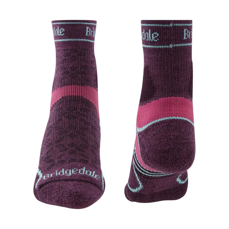 Bridgedale Trail Run Ultralight T2 Merino Crew Socks Womens in Damson-1