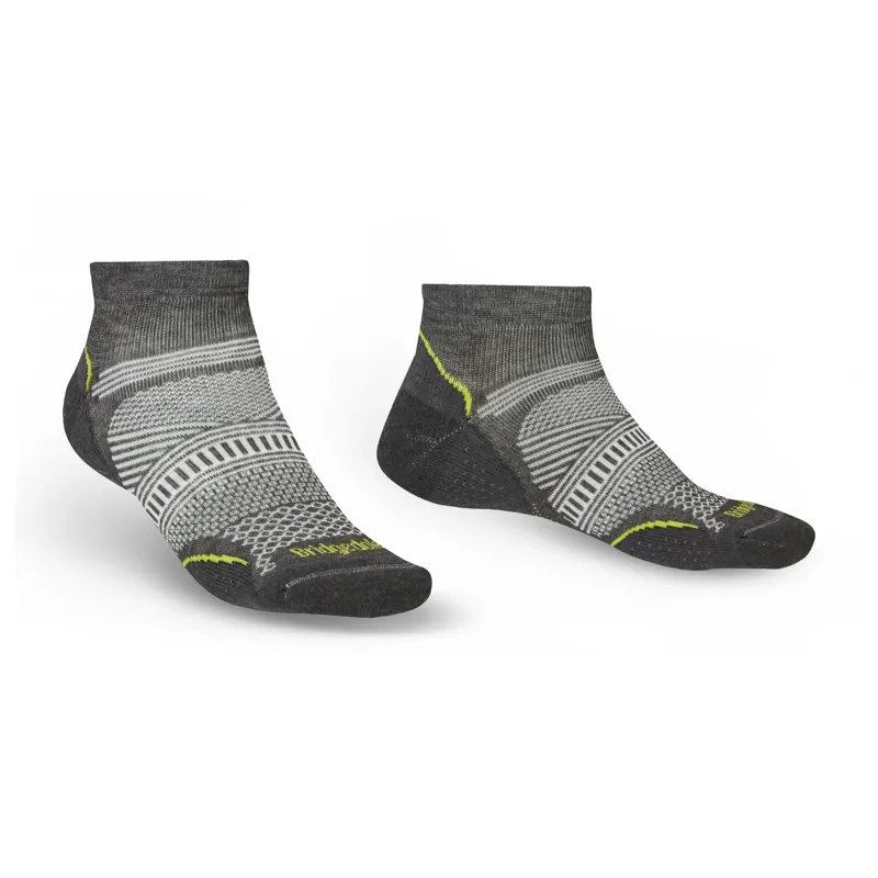 Bridgedale Hike Ultra Light T2 Coolmax Low Mens in Shade Graphite