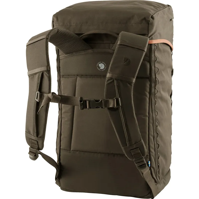 Fjallraven Singi Stubben Backpack in Dark Olive-1