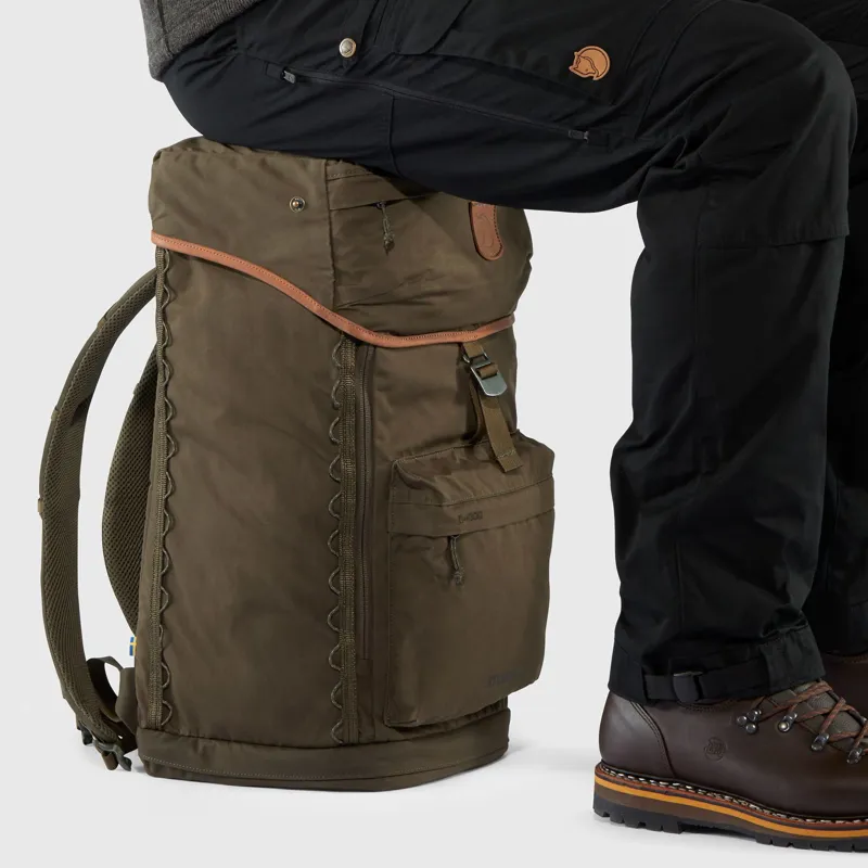 Fjallraven Singi Stubben Backpack in Dark Olive-10