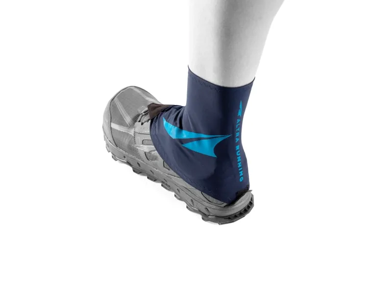 Altra Trail Running Gaiter in Navy/Light Blue-1