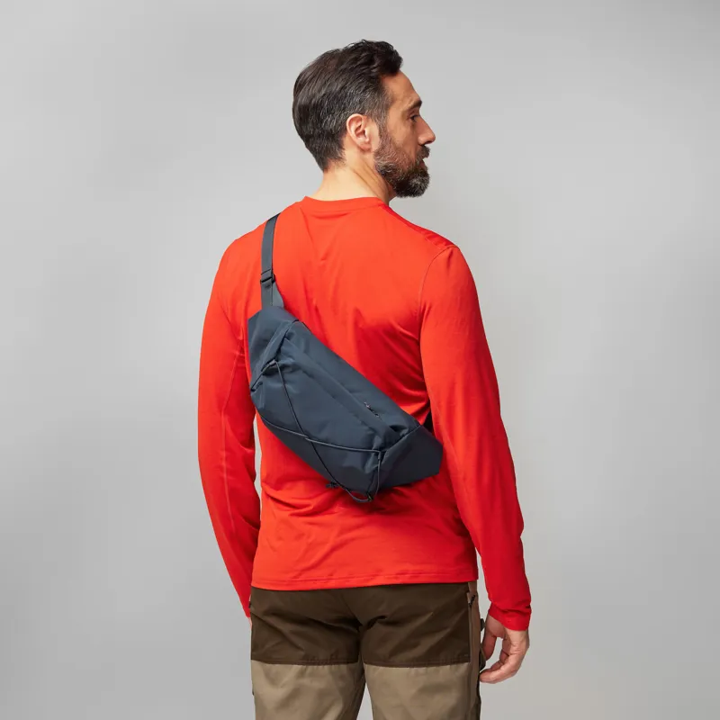 Fjallraven Abisko Trek 65 Medium/Large in Navy-9