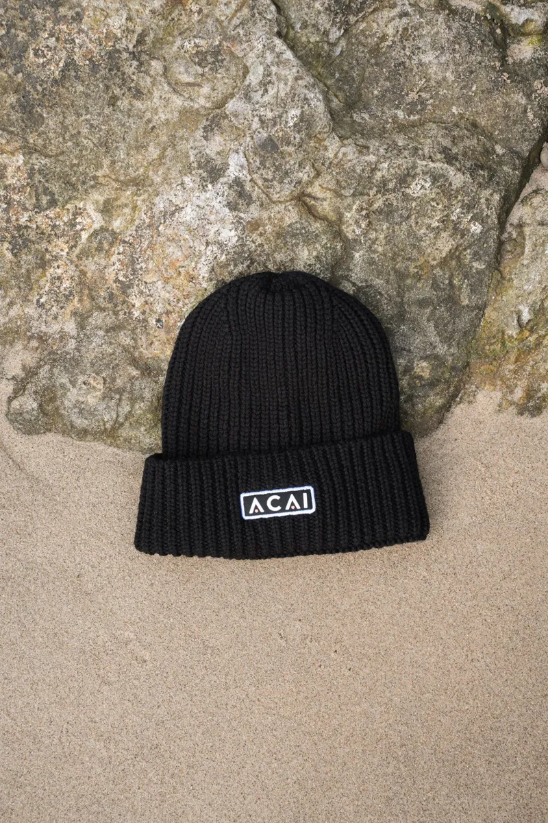Acai Merino Wool Beanie Womens in Black-1
