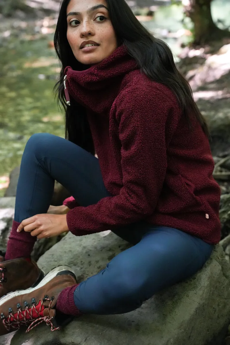 Acai Windproof Gale Fleece Womens in Cabernet-10
