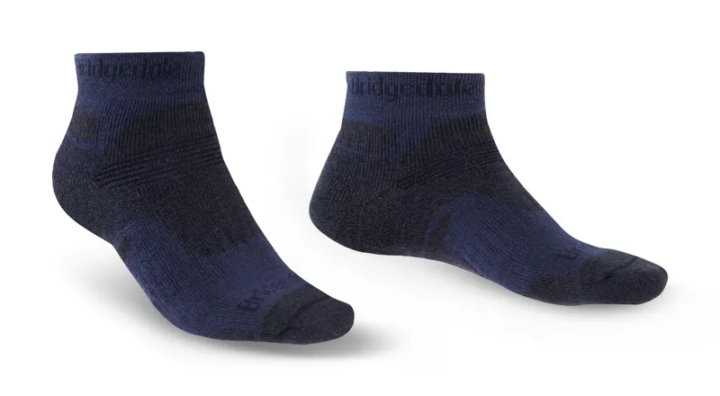 Bridgedale Hike Midweight Merino Ankle Socks Mens in Navy