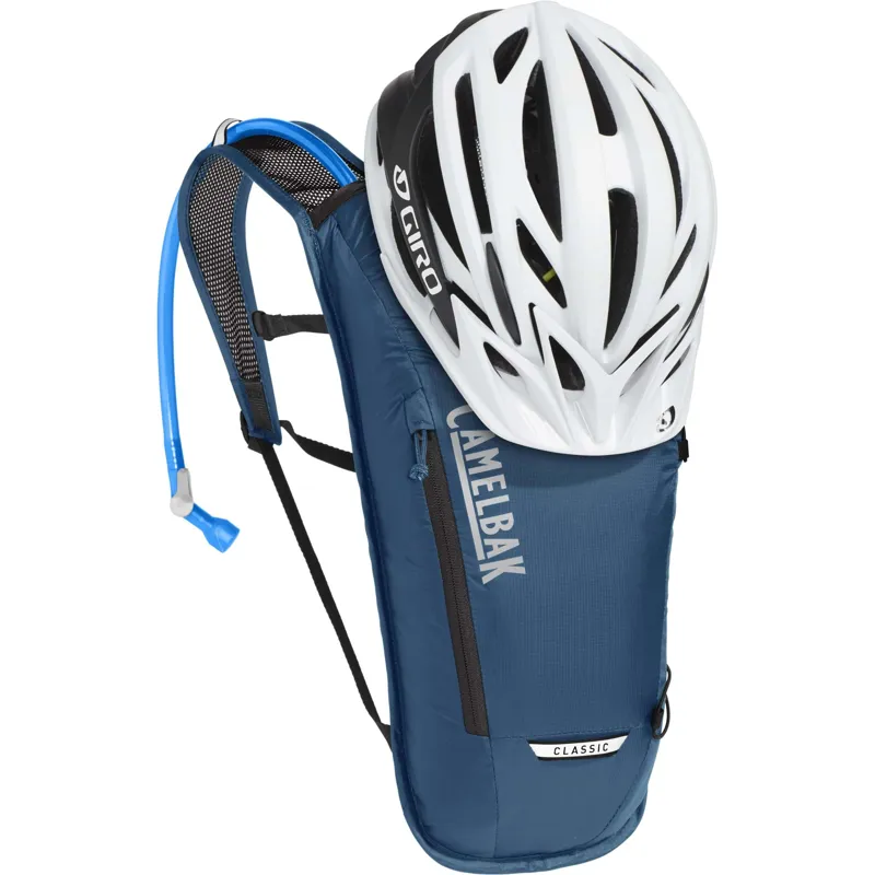 Camelbak Classic Light Hydration Pack 4L in Gibraltar Navy/Black-4