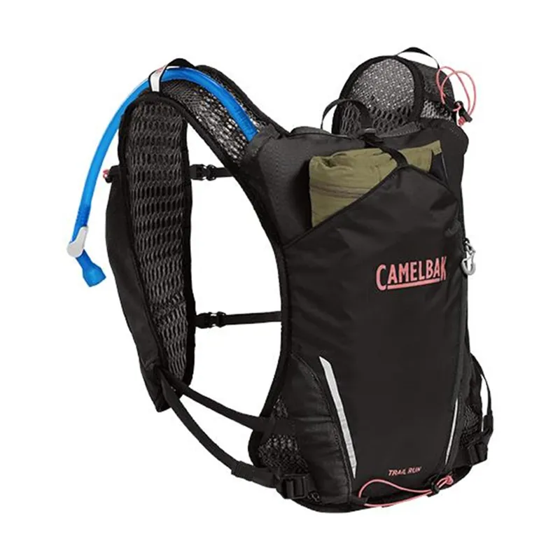Camelbak Trail Run Vest 34oz Womens in Black-3