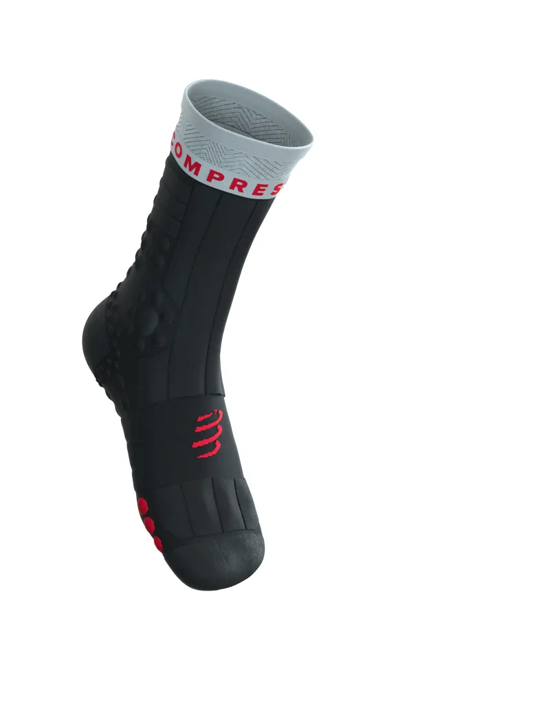 Compressport Pro Racing Socks Winter Trail in Black/Gray Violet-1