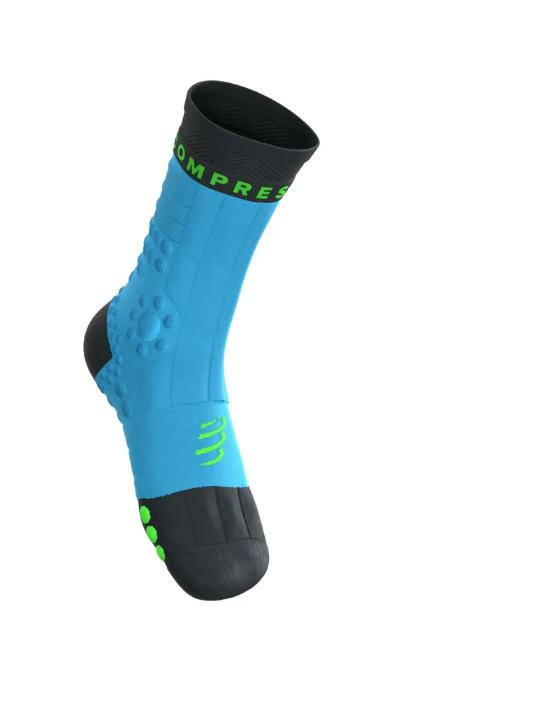 Compressport Pro Racing Socks Winter Trail in Norse Blue/Black-1