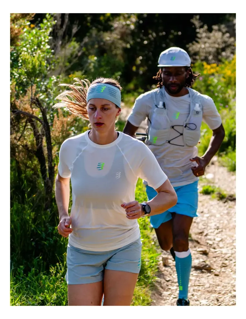Compressport Trail Racing SS T-Shirt Womens in Star White-4