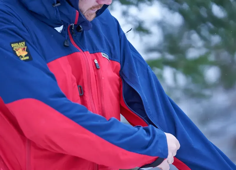 Paramo Enduro Windproof Jacket Mens in Midnight/Gold-9