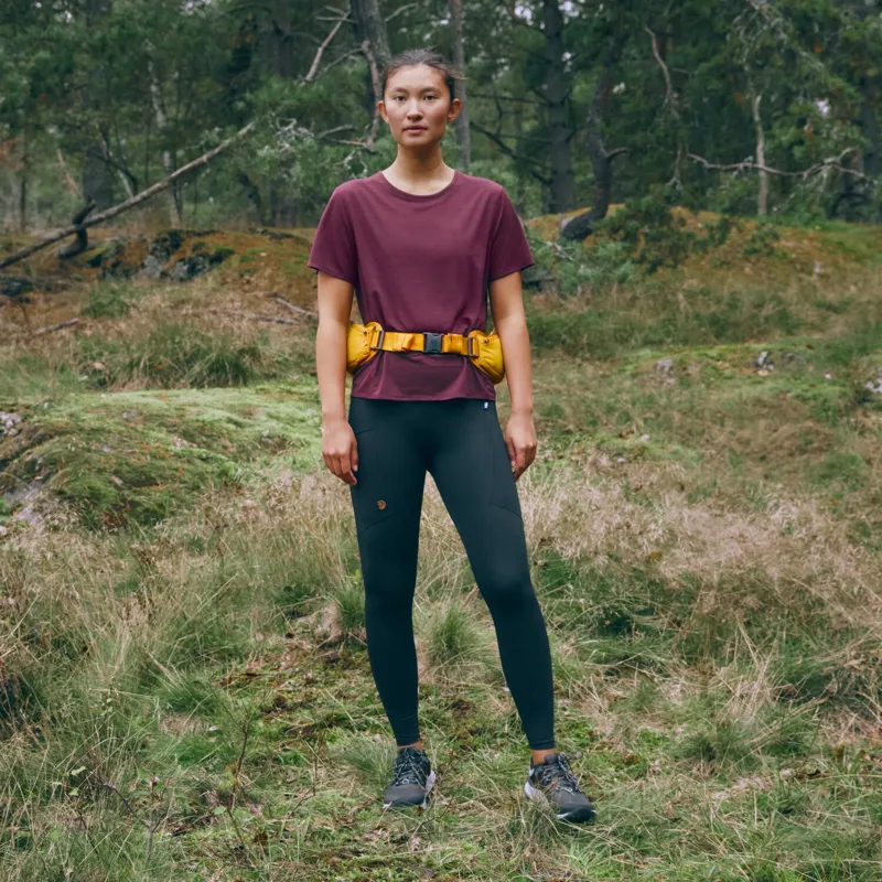 Fjallraven Abisko Hip Pack 6 in Mustard Yellow-13
