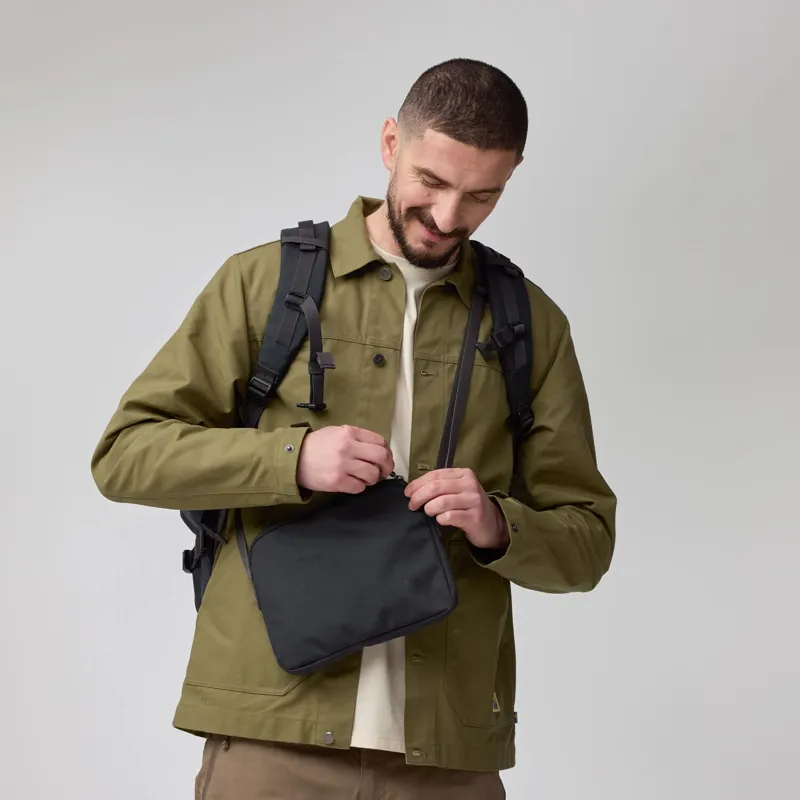 Fjallraven Farden Carry-On Pack in Navy-11