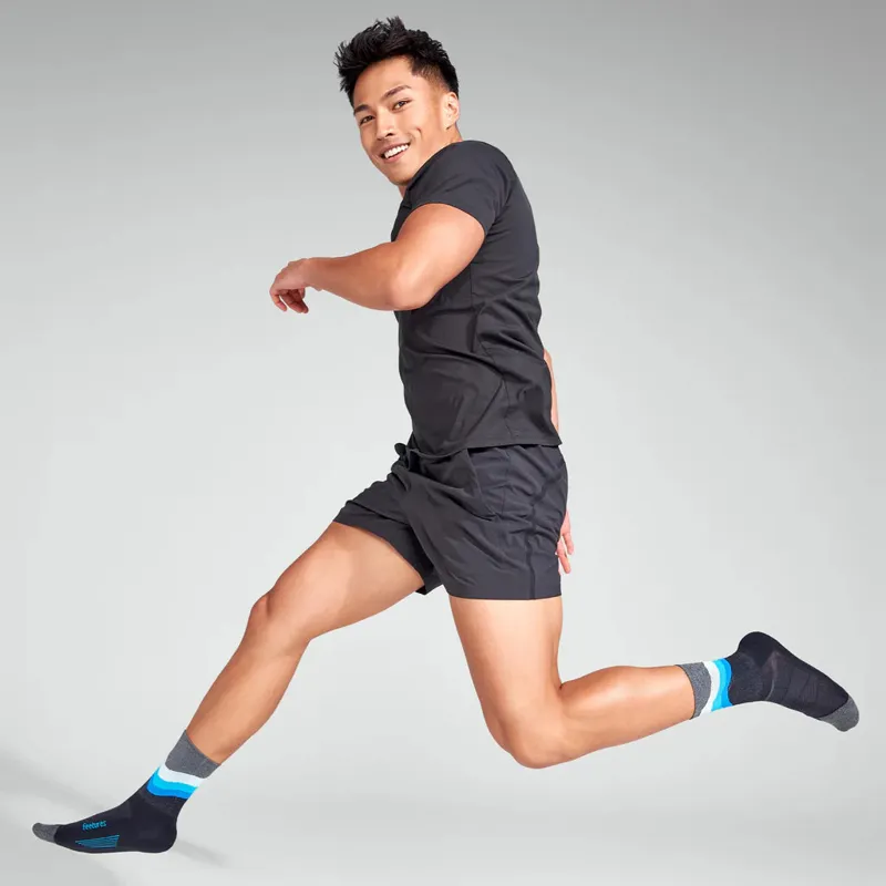 Feetures Elite Light Cushion Mini Crew in Black Swell-2