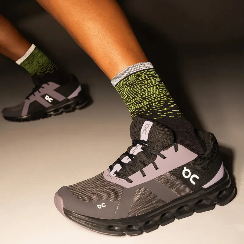 Feetures Elite Light Cushion Mini Crew in Light Wave-2