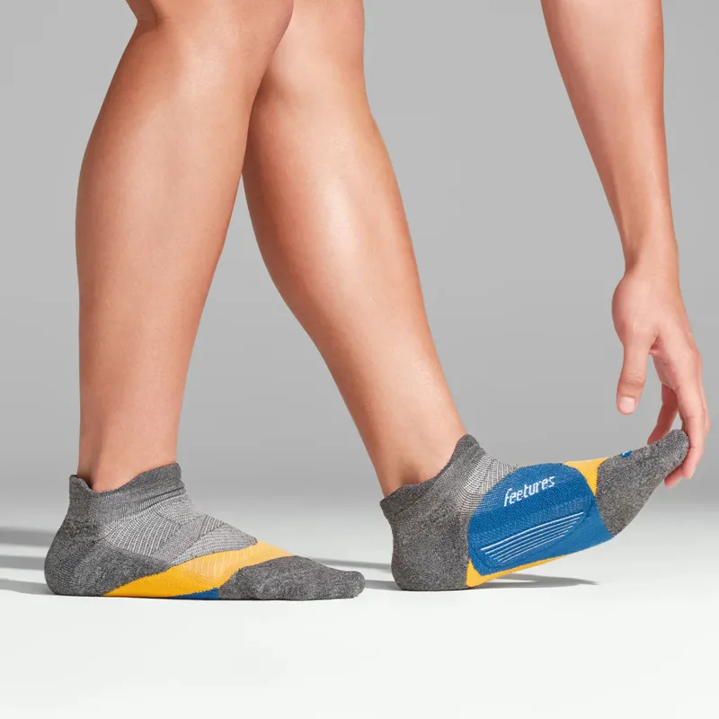 Feetures Elite Light Cushion Running Tab Sock in Iron Seal-3