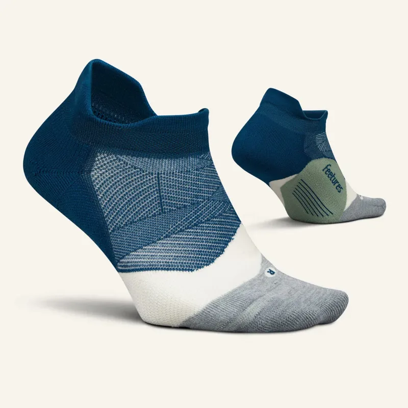 Feetures Elite Light Cushion Running Tab Sock in Midnight Woods-1