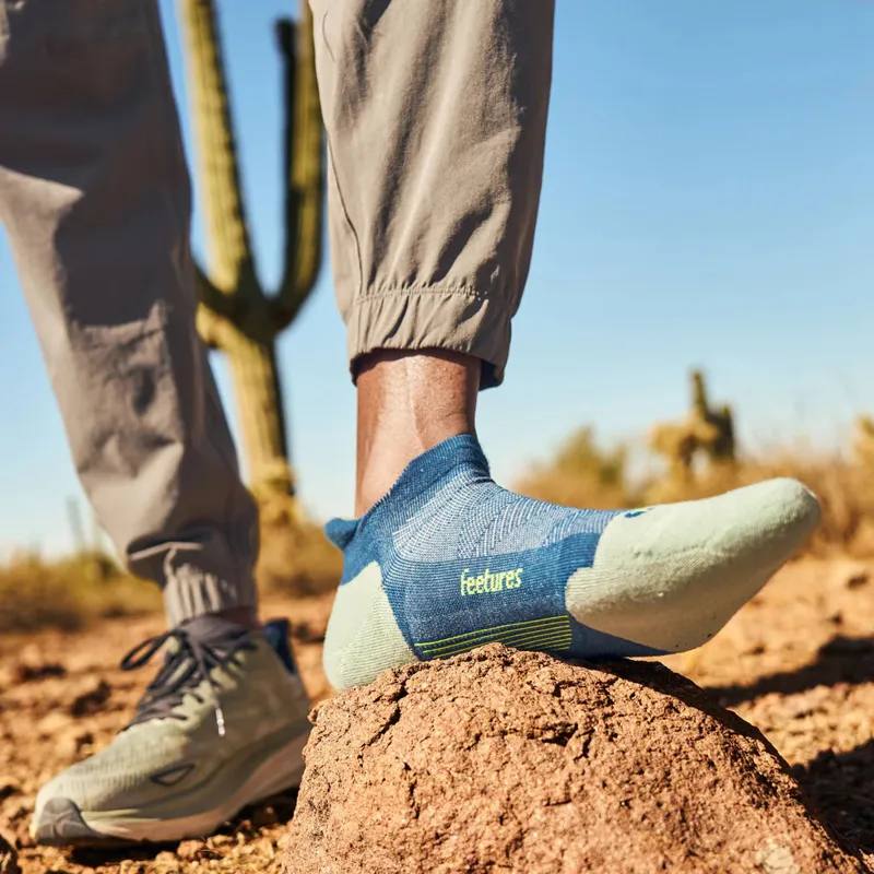 Feetures Elite Max Cushion Tab in Midnight Woods-3
