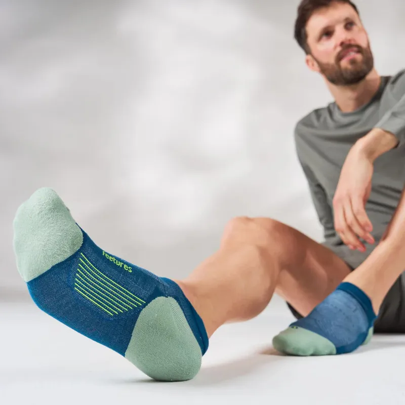 Feetures Elite Max Cushion Tab in Midnight Woods-2