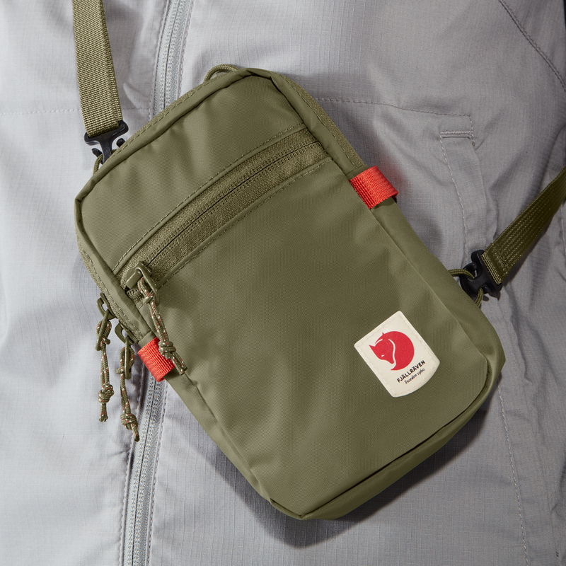 Fjallraven High Coast Pocket in Sunset Orange-10