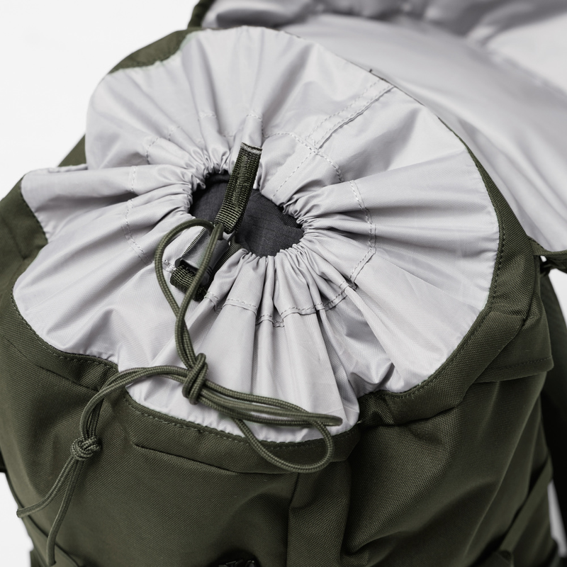 Fjallraven Skule Top 26 Rucksack in Patina Green-5