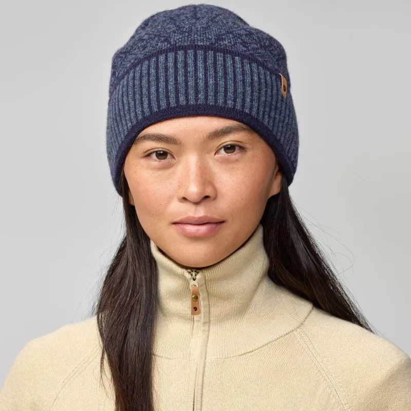 Fjallraven Snow Beanie in Port-3