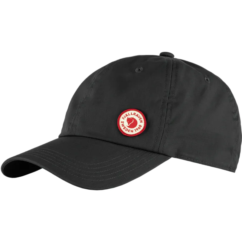 Fjallraven Logo Cap in Dark Grey