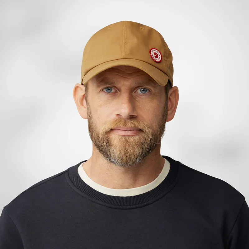 Fjallraven Logo Cap in Dark Grey-4