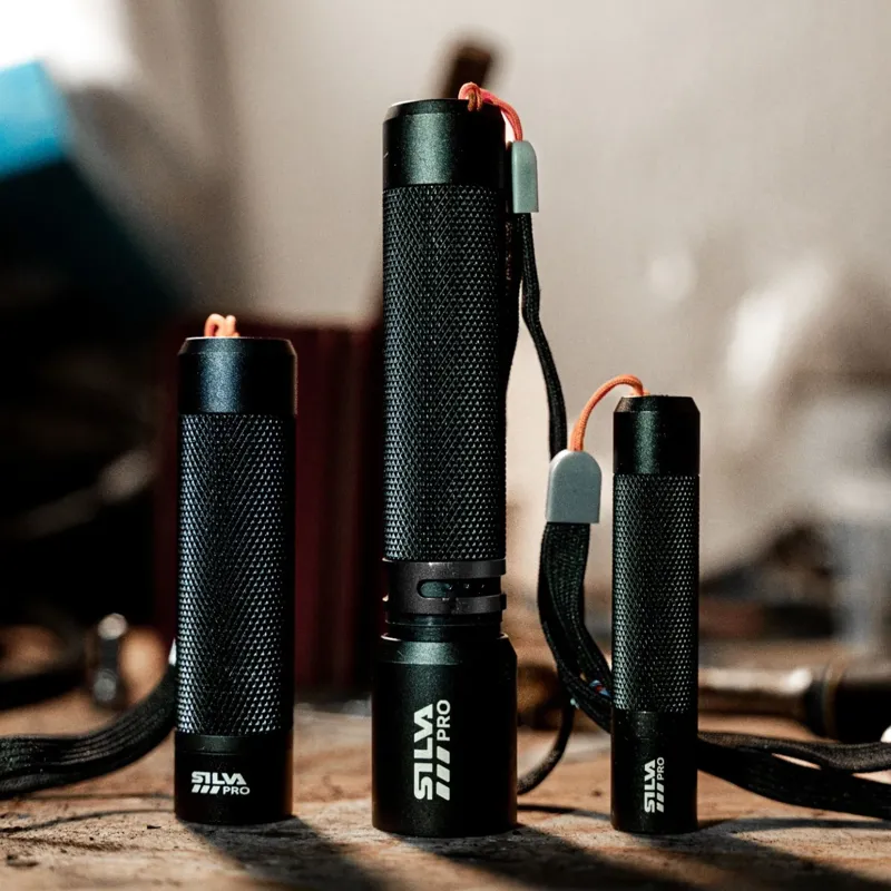 Silva Zoom 1000 Flashlight-5